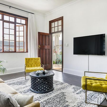 Secure & Central: Villa With Views Of Table Mountain เคปทาวน์ ภายนอก รูปภาพ